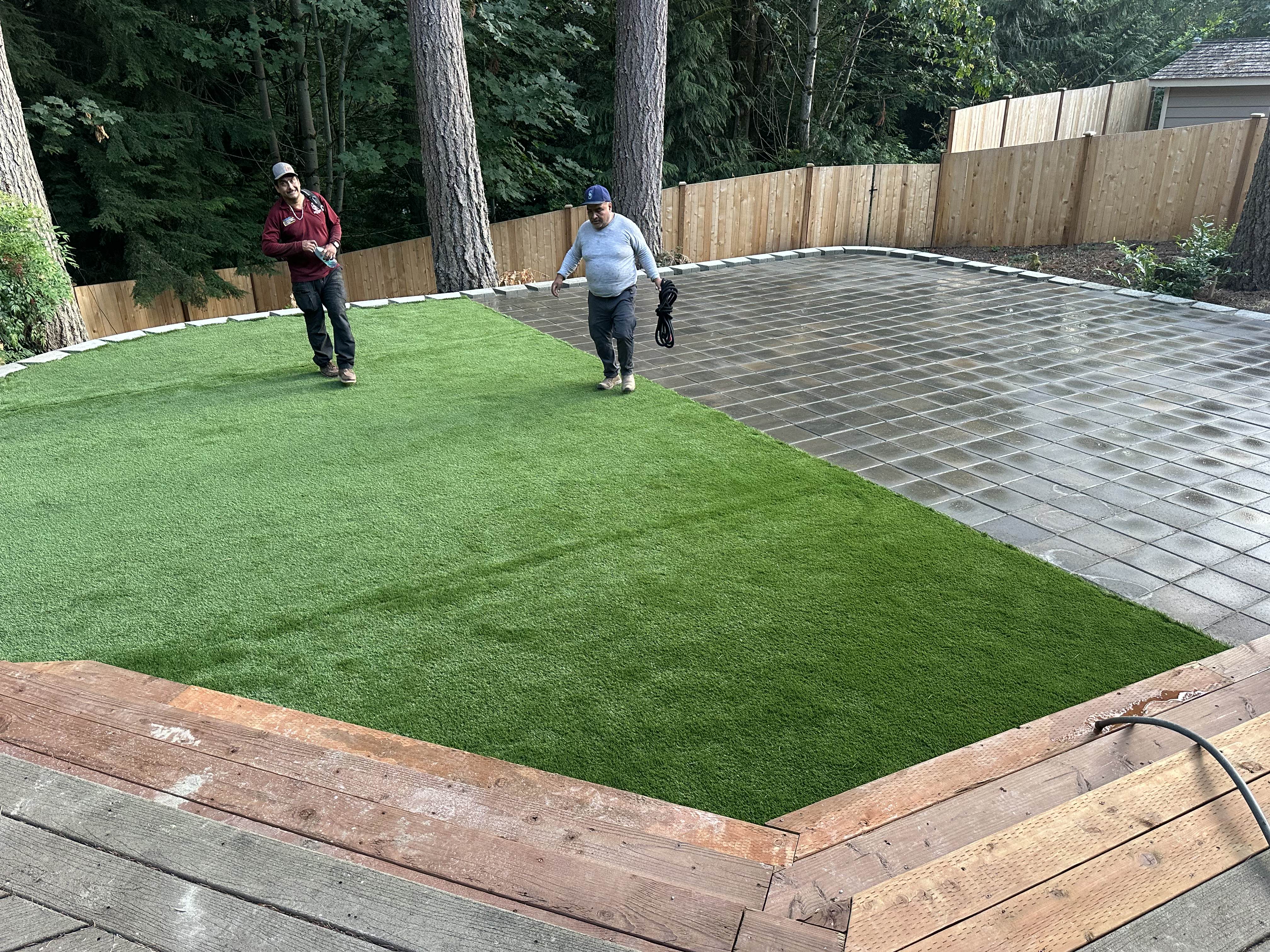 Kirkland retaining wall and pathway with plants